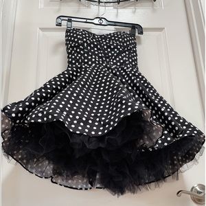 Black polka dots mini fluffy dress